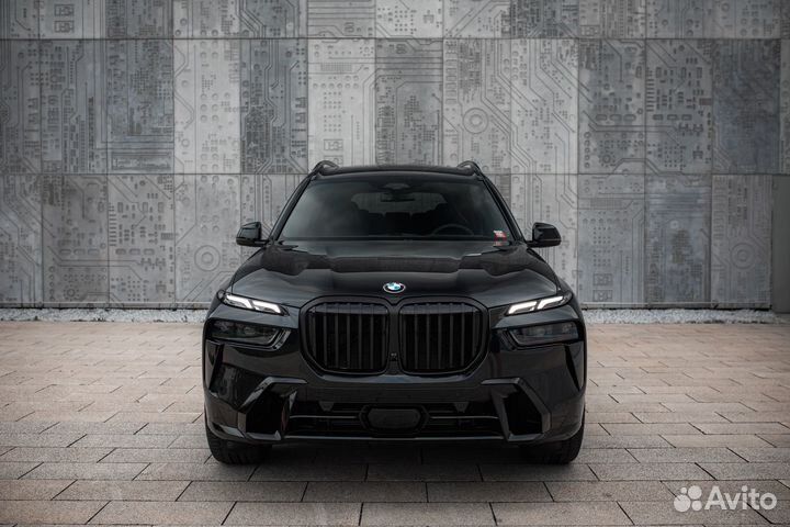 BMW X7 3.0 AT, 2023, 90 км