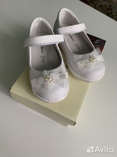 Туфли для девочки р23