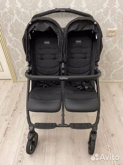 Коляска для двойни погодок Peg Perego Book for two