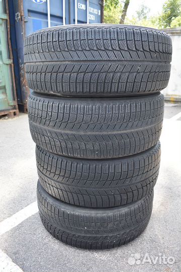 Michelin X-Ice XI3 245/45 R19 102H
