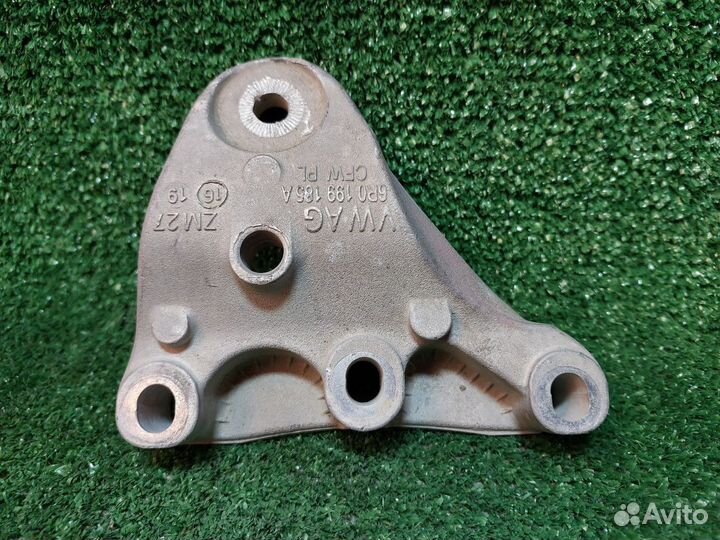 Кронштейн двигателя правый Volkswagen Polo V (2009