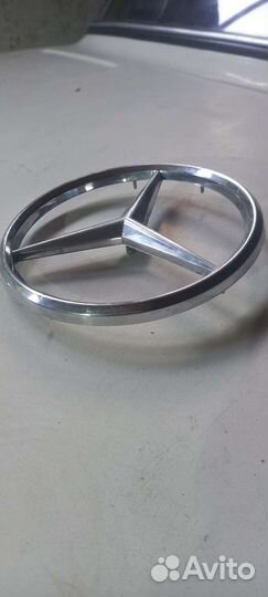 Эмблема mercedes