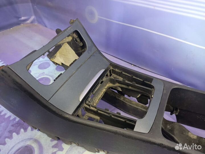 Центральная консоль Volkswagen Passat B7