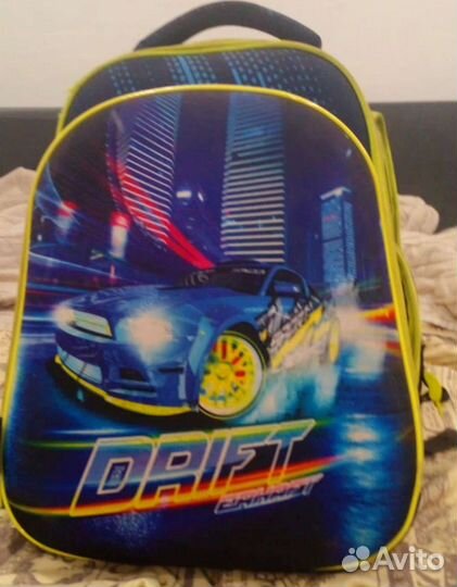 Портфель школьный