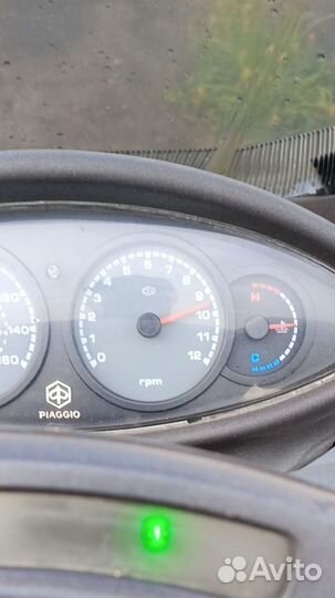 Макси Скутер Piaggio x9