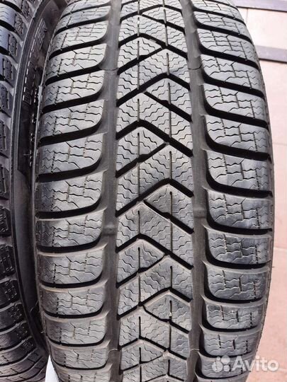 Pirelli Winter Sottozero 3 205/45 R17 87V