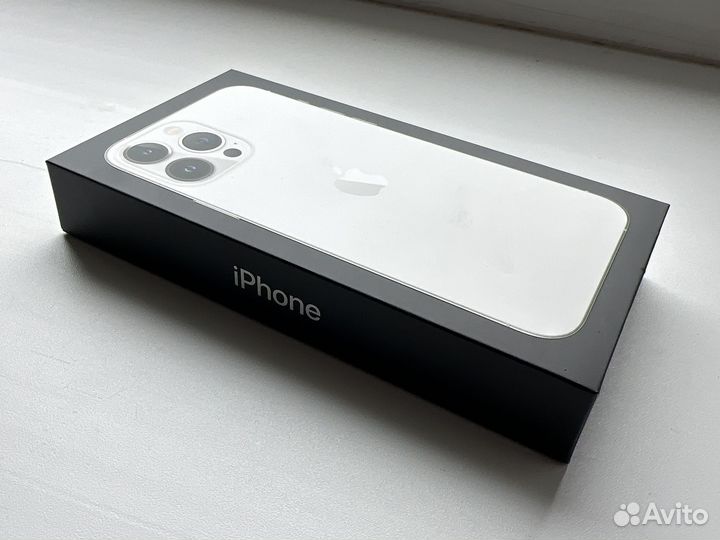 Коробка и кабель iPhone оригинал