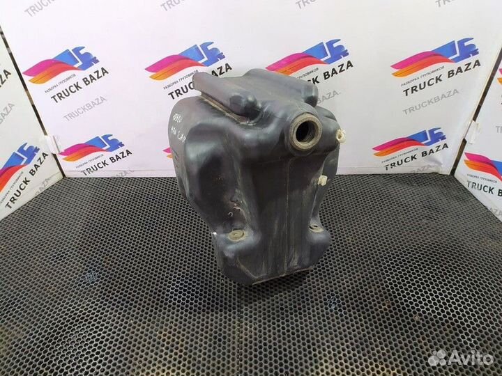 Бачок омывателя лобового стекла