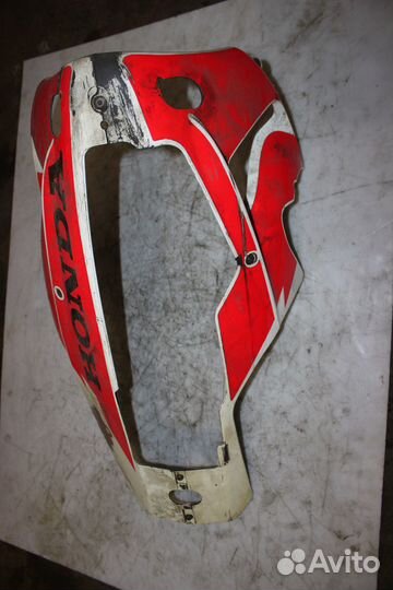 Пластик нижний плуг Honda CBR 919
