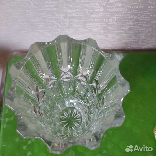 Ваза хрустальная