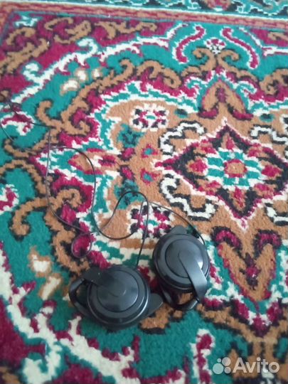 Проводные наушники