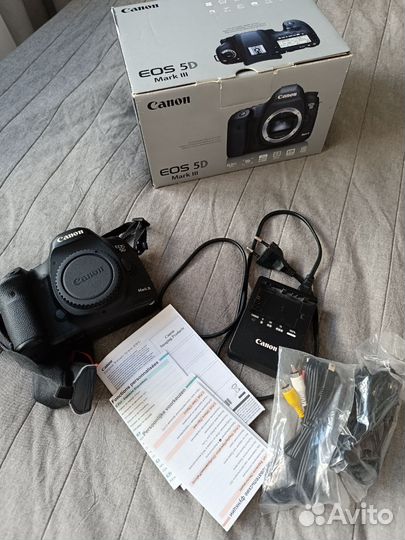 Зеркальный фотоаппарат canon 5D mark iii