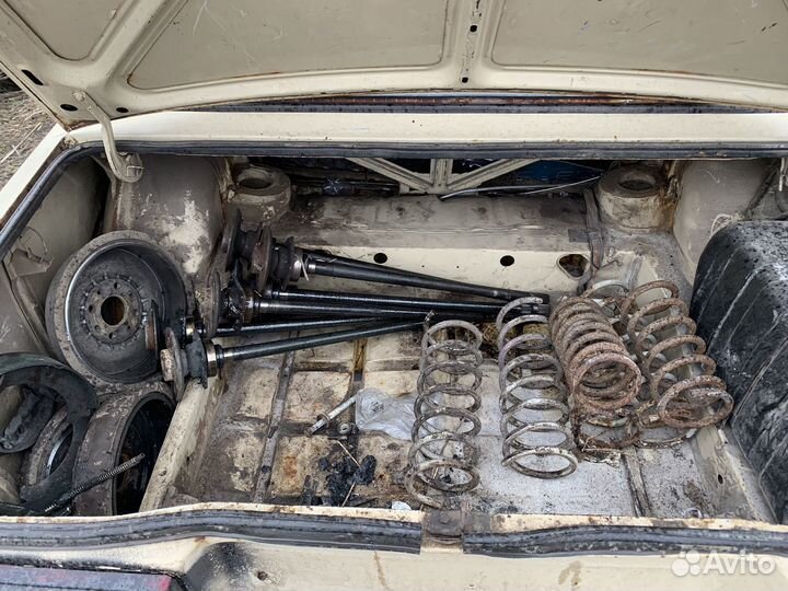 Ваз жигули в разбор 2103,2106,2107