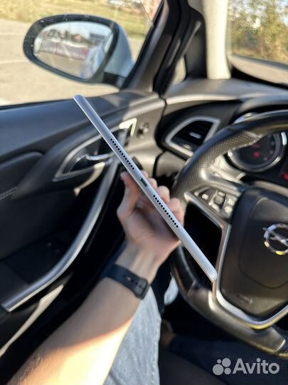 iPad 9 64GB Wi-FI Серебристый