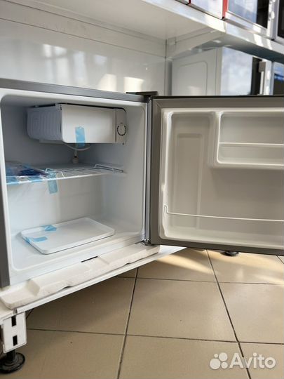 Холодильник Бирюса M50 Новый