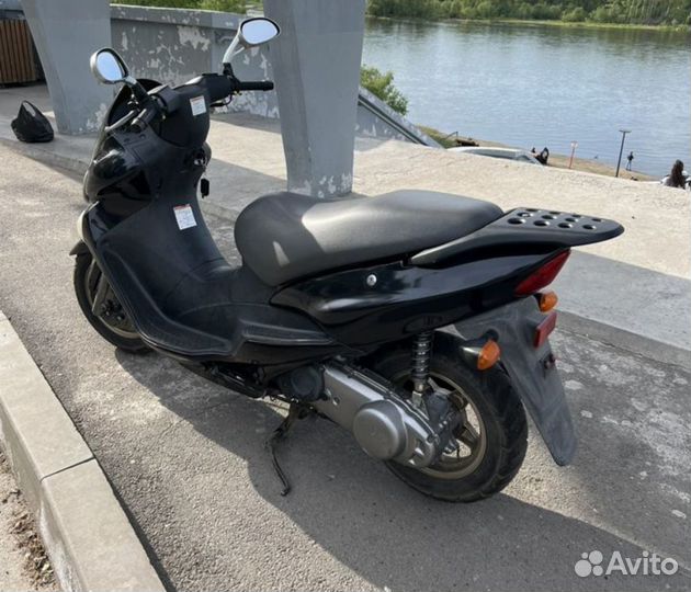 Suzuki avenis 150