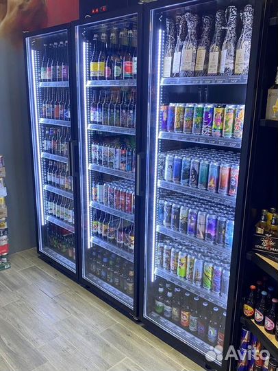 Холодильный шкаф для пива, напитков,продуктов