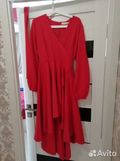 Продам платье