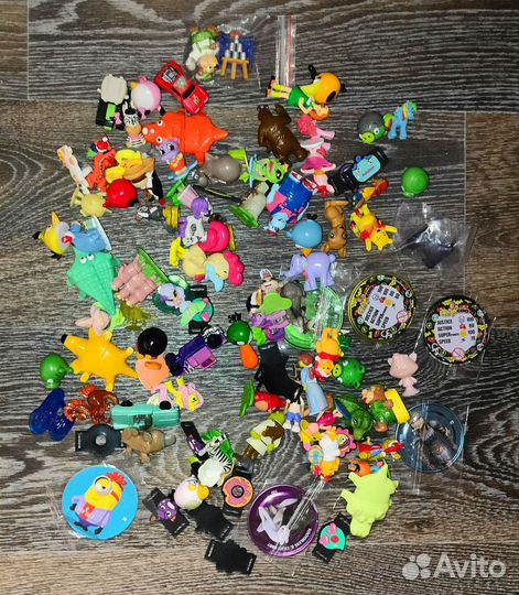 Игрушки из киндера пакетом