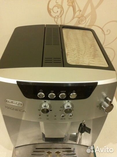 Кофемашина Delonghi