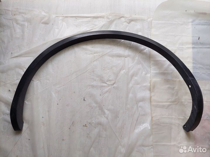 Накладка колёсной арки Touareg задняя левая