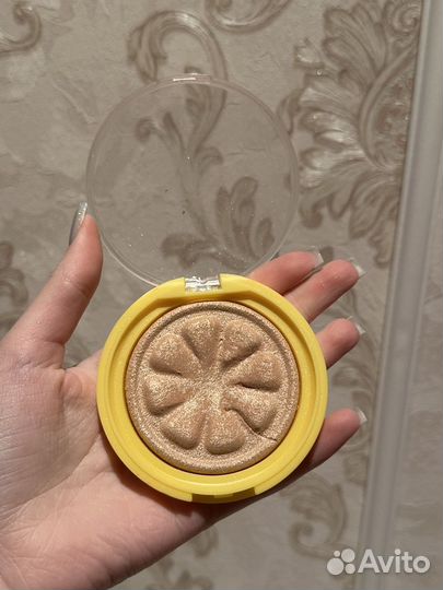 Vivienne sabo хайлайтер