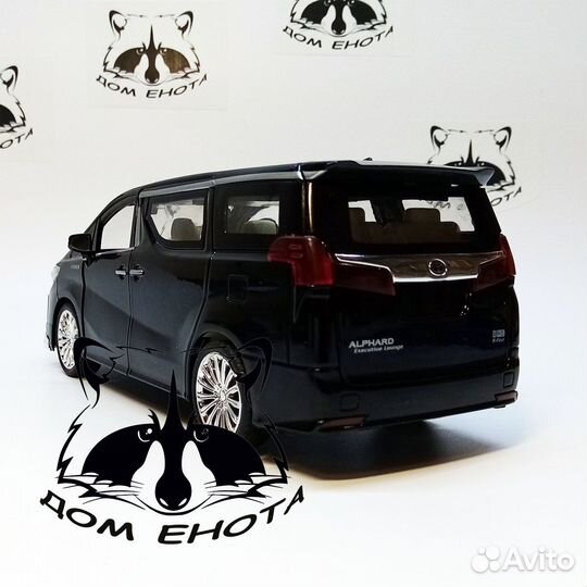 Машинка Toyota Alphard модель метал 1:24 Тойота Ал