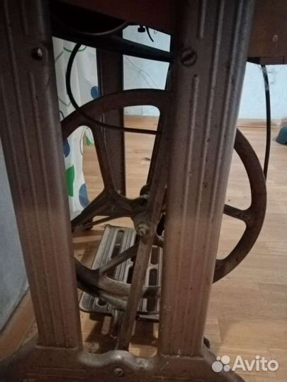 Швейная машинка б/у