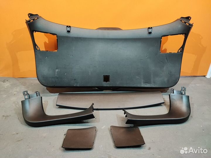 Обшивка двери багажника Mazda CX-5 ке