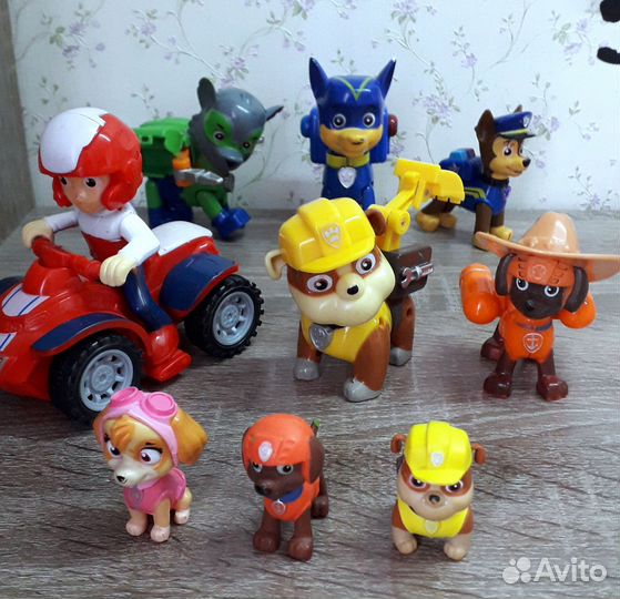 Пакетом игрушки- Hot wheels, Щенячий патруль