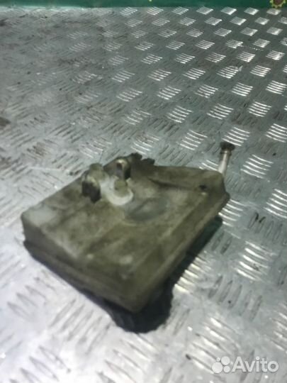 Бачок главного тормозного цилиндра Peugeot 206