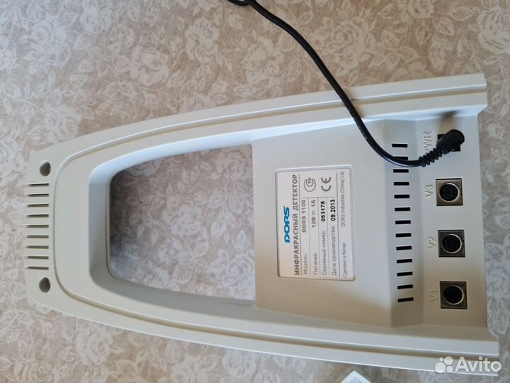 Детектор банкнот Dors 1100