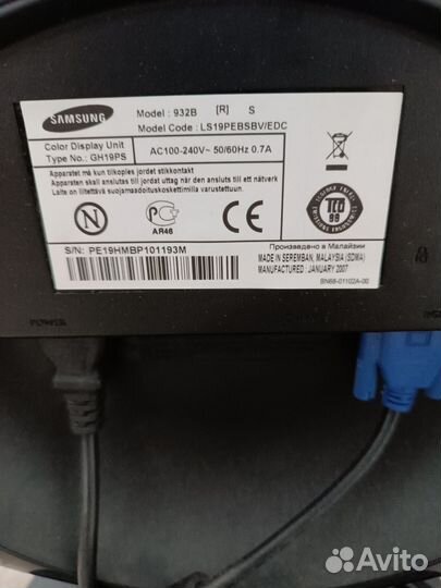 Монитор samsung