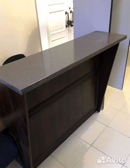 Барная стойка для офиса кварцевого агломерата