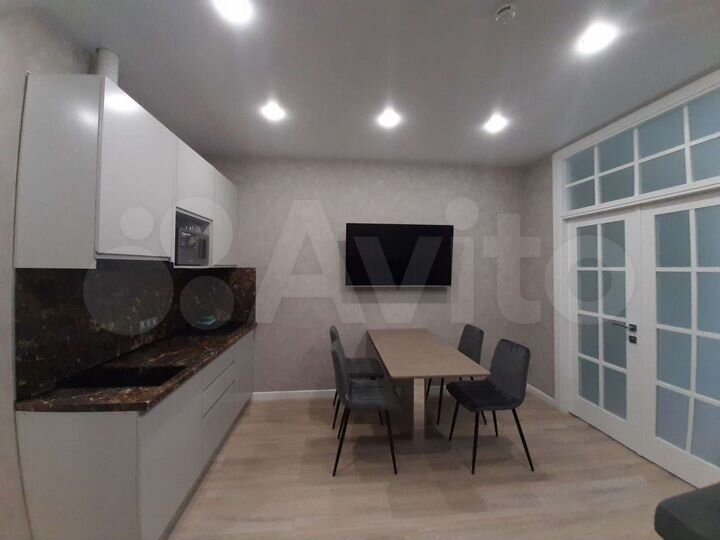 2-к. квартира, 47 м², 3/3 эт.