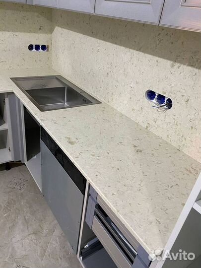 Литой камень столешница
