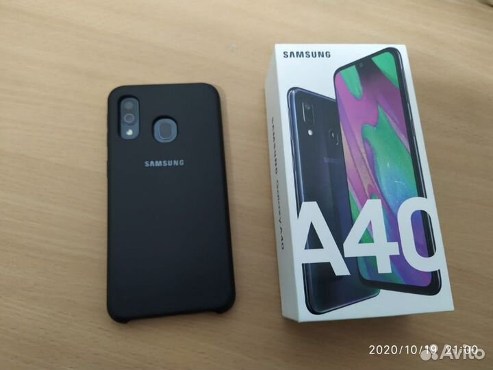 Samsung Galaxy A40, 4/64 ГБ