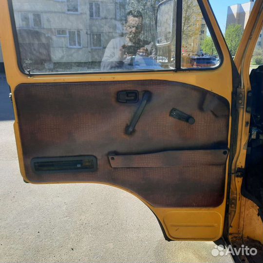 Volkswagen LT, 1990