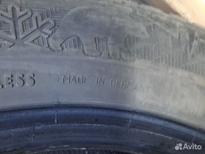 Gislaved NordFrost 100 215/55 R17