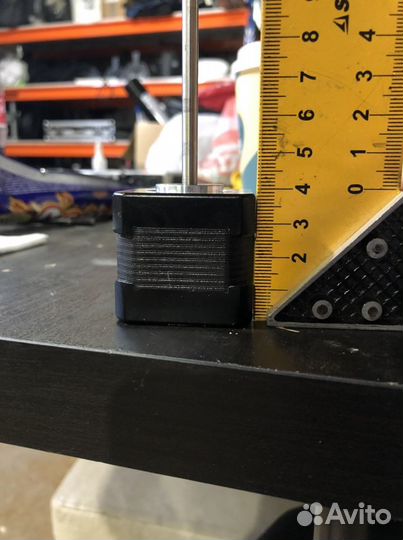 Шаговый двигатель