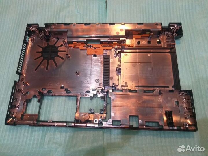 Новый поддон Acer V3-571G