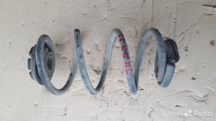 Пружина подвески задняя Nissan Tiida Latio