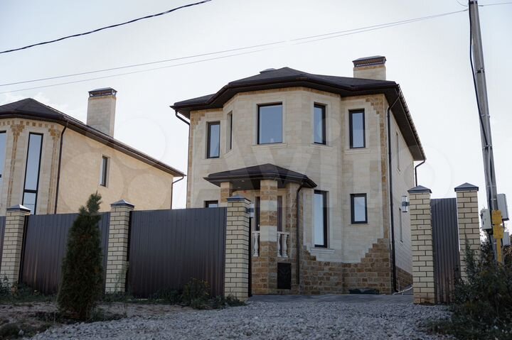 Коттедж 127 м² на участке 6 сот.