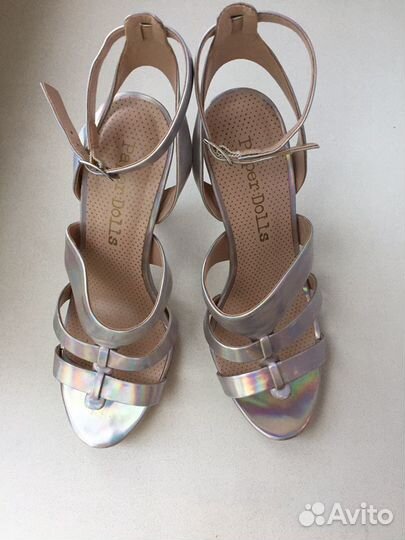 Босоножки на каблуке Paper Dolls