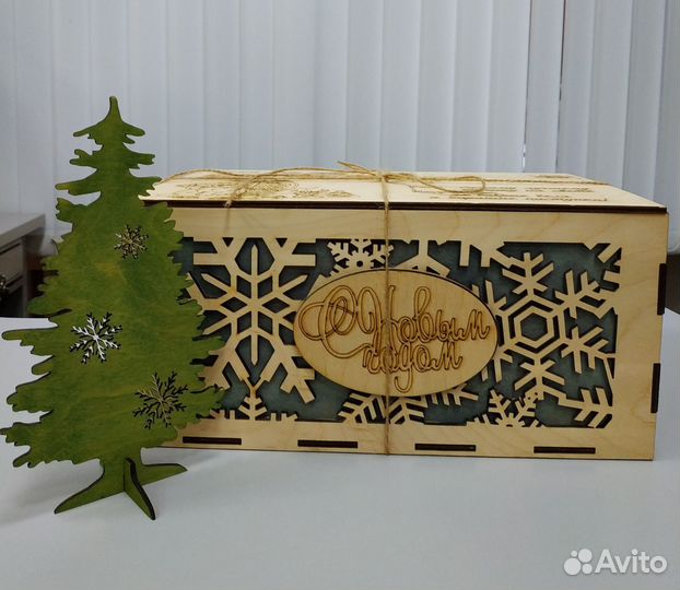 Коробка подарочная деревянная