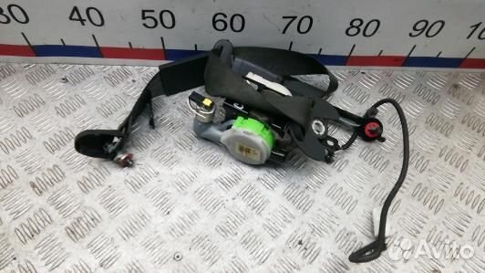 Ремень безопасности с пиропатроном сиденья передне