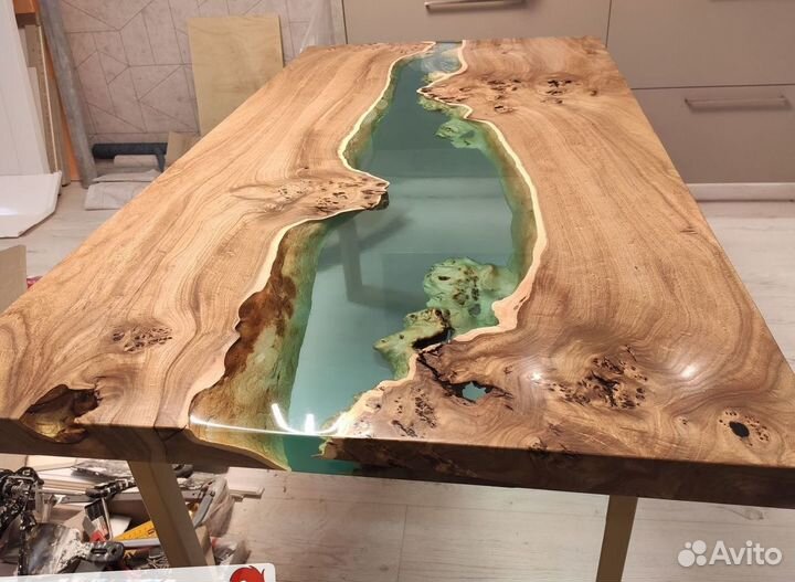 Эпоксидный стол