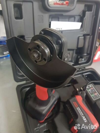 Аккумуляторная угловая шлифовальная машина (ушм)