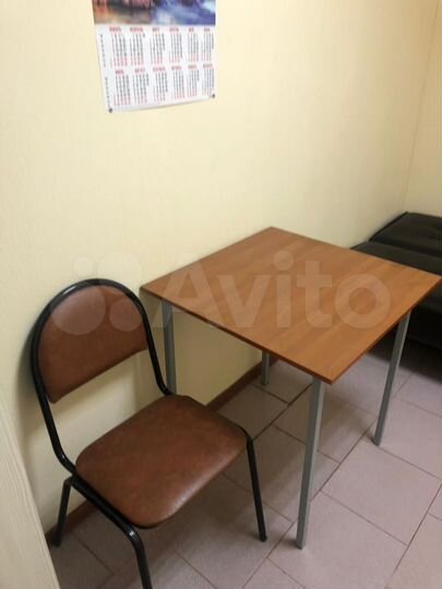 Комната 8 м² в 2-к., 2/4 эт.