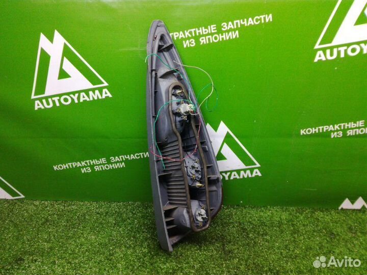 Фонарь задний левый Toyota Funcargo NCP20